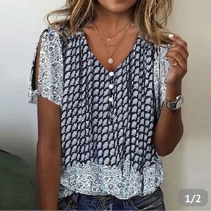 Browwin Blue Short Sleeve Print Top Cold Shoulder Size Large NWT NIB